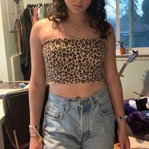 Leopard print scrunch tube top